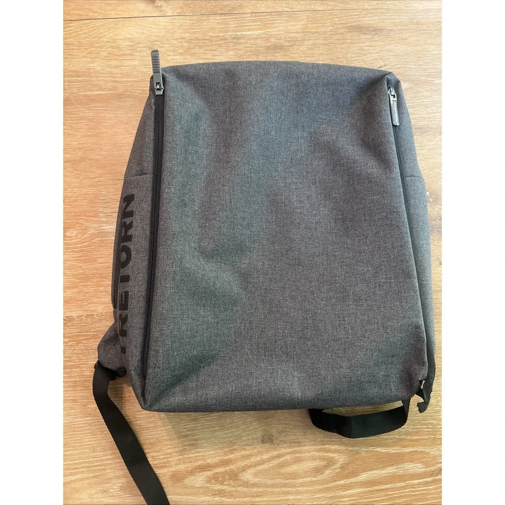 Tretorn Tech Laptop School And Travel Backpack Tote Gray Fog Excellent